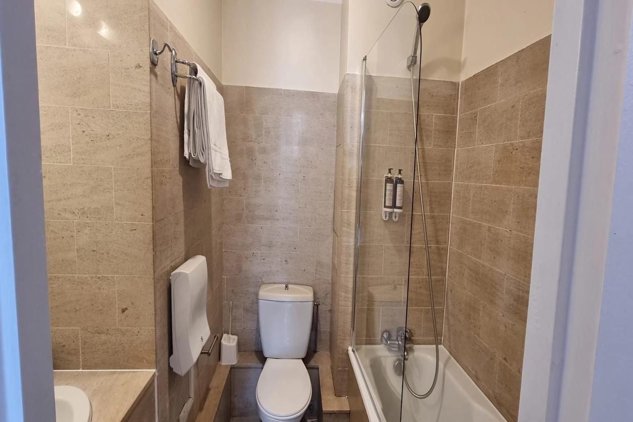 Hotel Beauquartier Montmartre Paris Exteriör bild